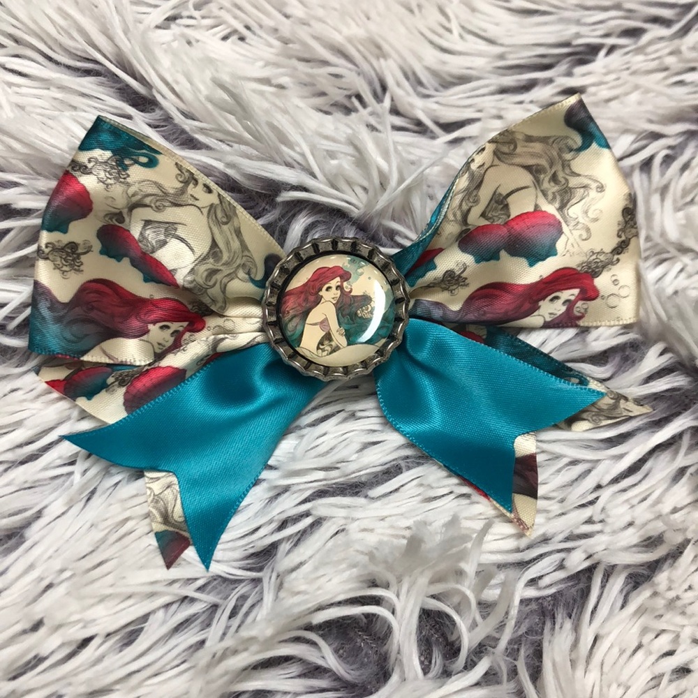 NWOT Hot Topic Little Mermaid Bow